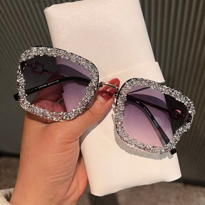 Women’s glamorous sunglasses with sparkling rhinestone embellishment Bowlift
