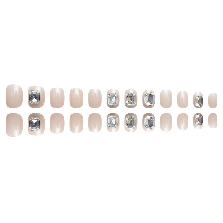 Glamorous Rhinestone-Embellished Press-On Nails Bowlift