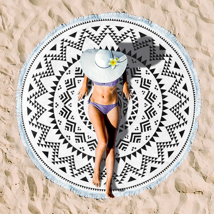Round beach blanket with floral watercolor motifs Bowlift