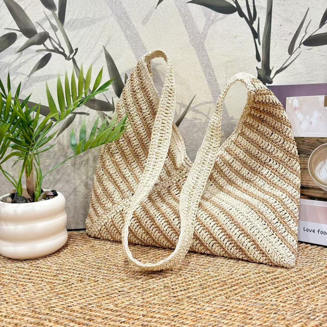 Shoulder bag made from handwoven material Bowlift
