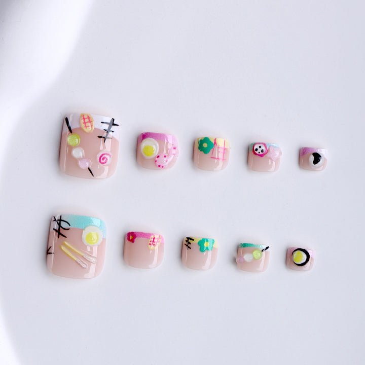 Artistic toenails with creative motifs Bowlift