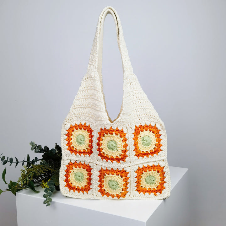 Crochet handbag with retro pattern Bowlift