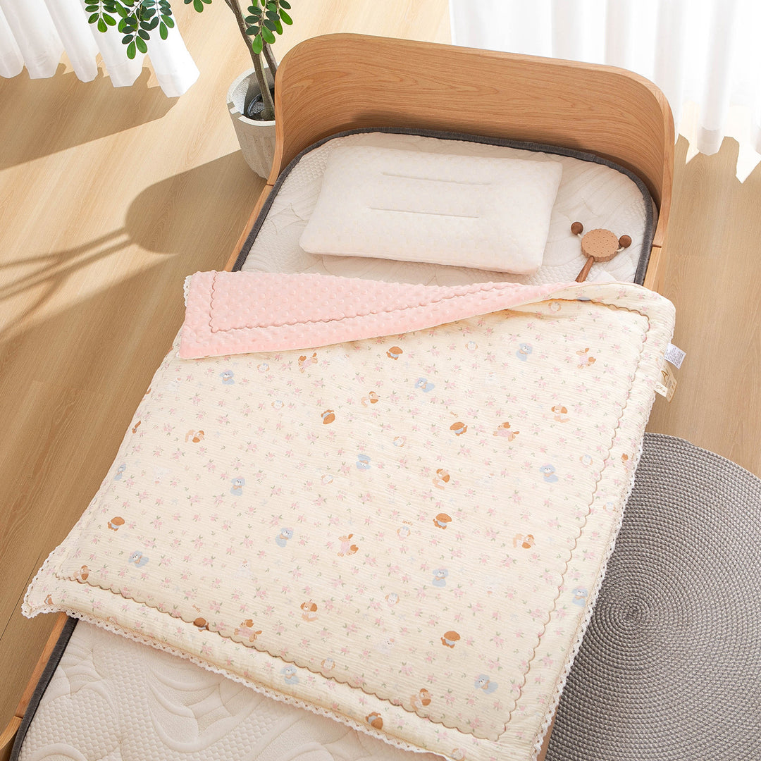 Women’s bedspread with high-quality floral design Bowlift