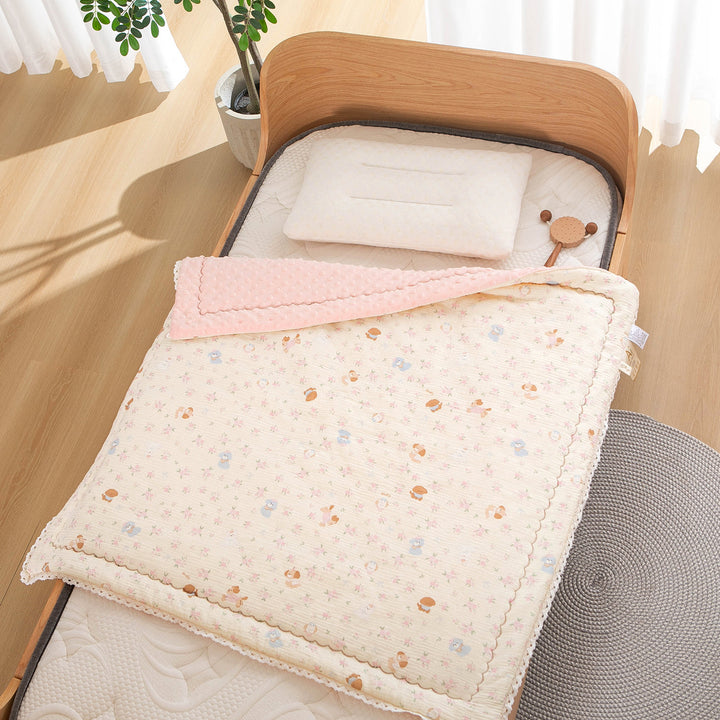 Women’s bedspread with high-quality floral design Bowlift