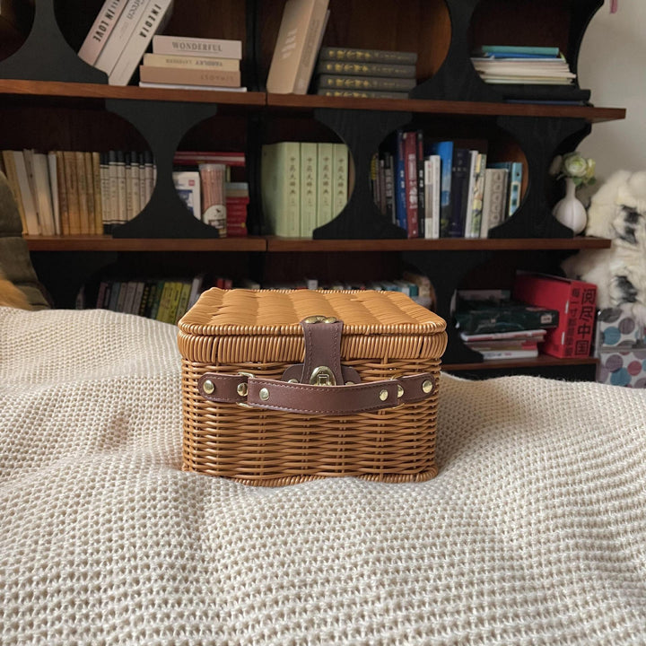 Women's Storage Basket Bowlift