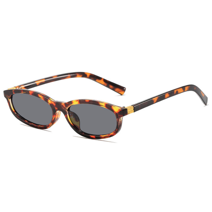 Elegant Vintage-Inspired Sunglasses Bowlift