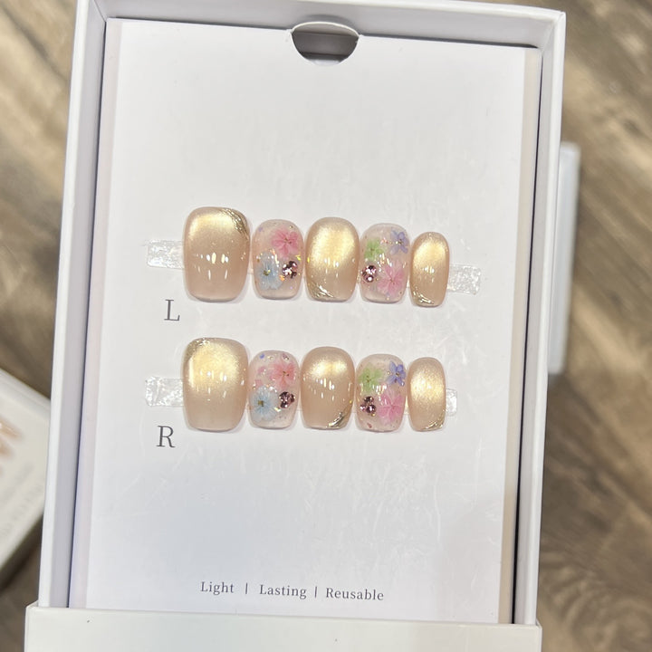 Artistic Floral-Design Press-On Nail Set Bowlift