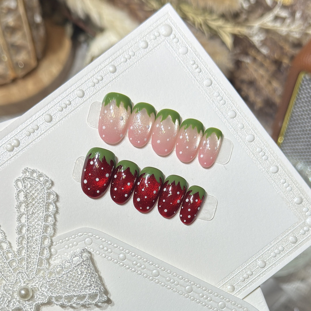Artistic Strawberry Design Press-On Nail Set Bowlift