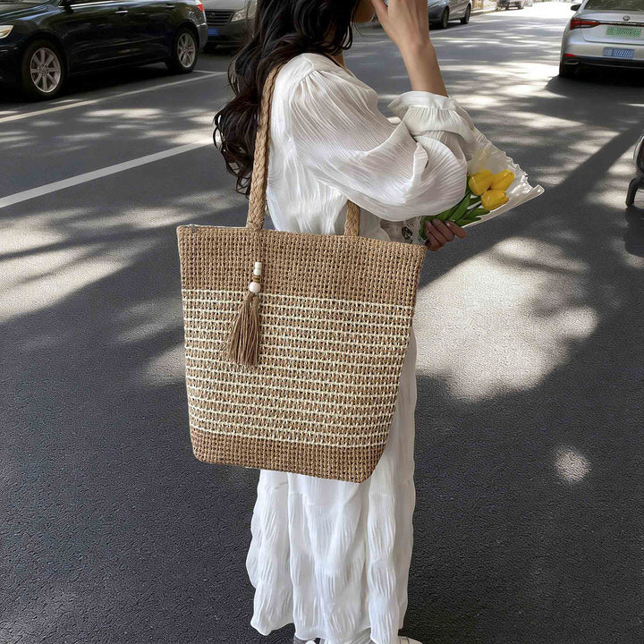 Elegant Woven Beach Bag Bowlift