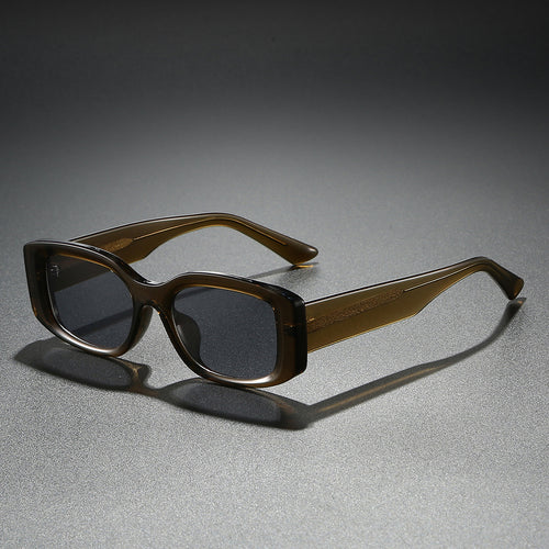 Ladies stylish sunglasses in a trendy, square frame Bowlift