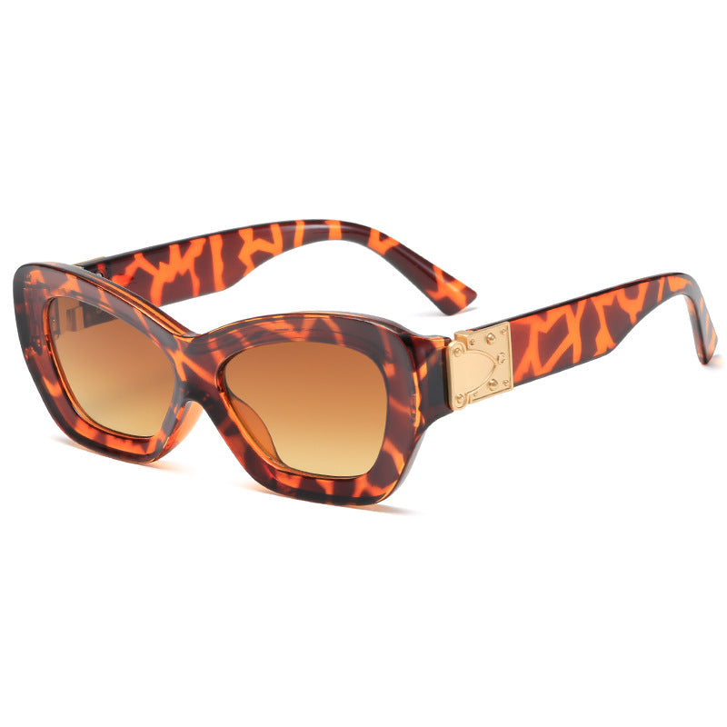 Ladies extravagant structured corrective glasses Bowlift