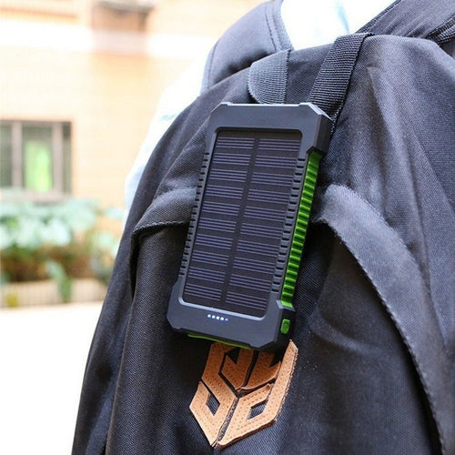 Solar power bank with high charging efficiency and robust housing Bowlift
