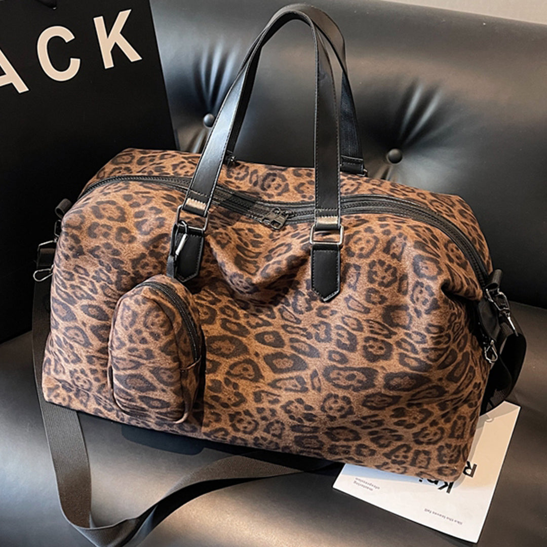 Weekend travel bag in fashionable leopard pattern Bowlift