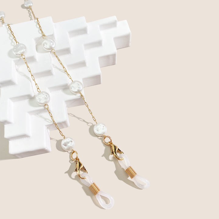 Elegant Beaded Eyewear Holder Bowlift