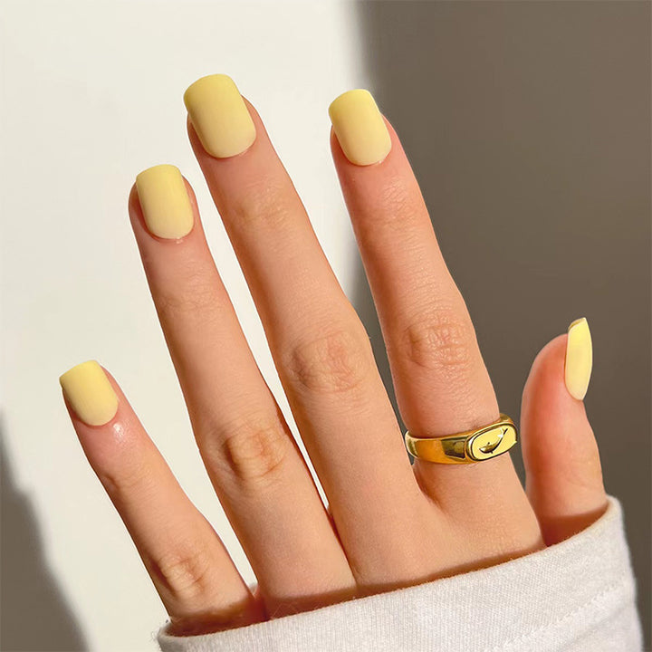 Artful Nail Jewelry Bowlift