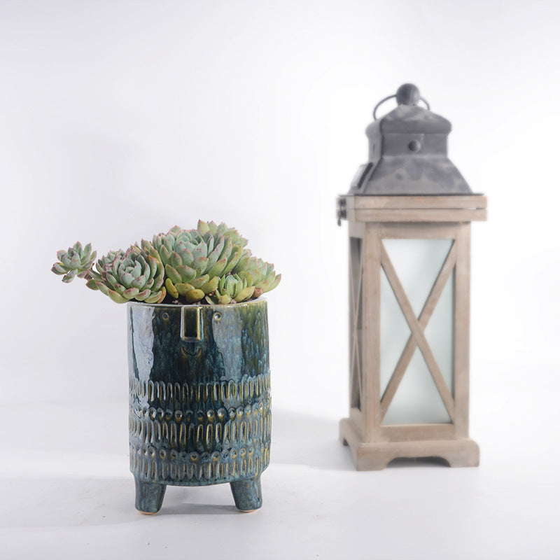 Decorative plant pot with facial features Bowlift