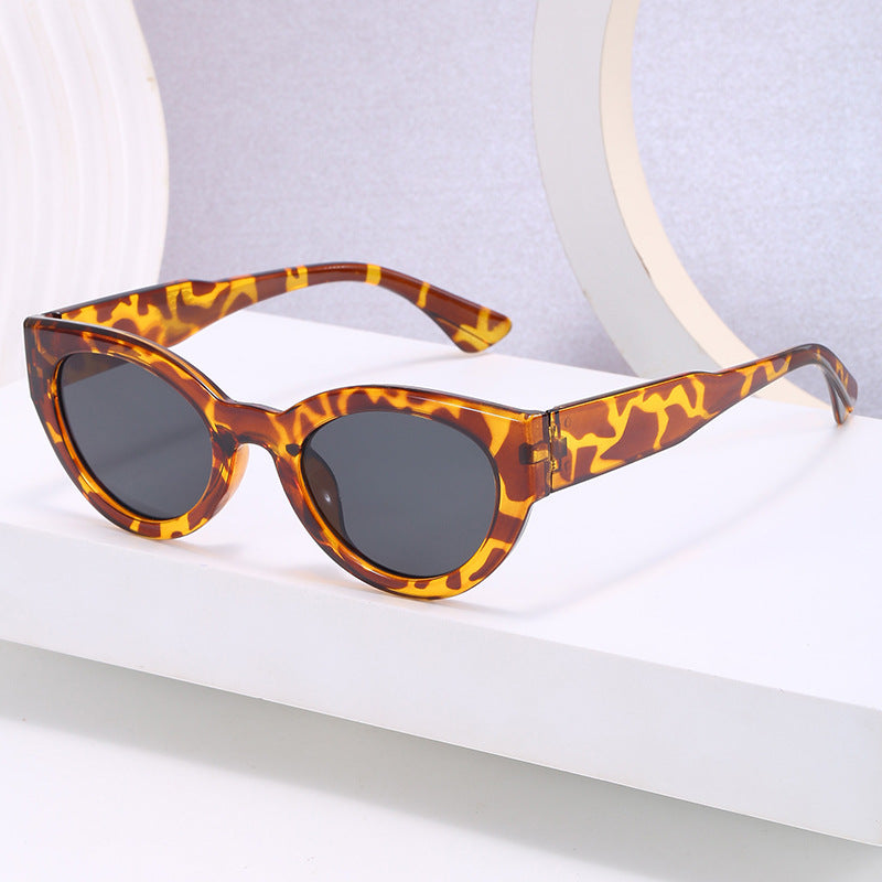 Ladies fashionable square sunglasses with mirrored lenses Bowlift