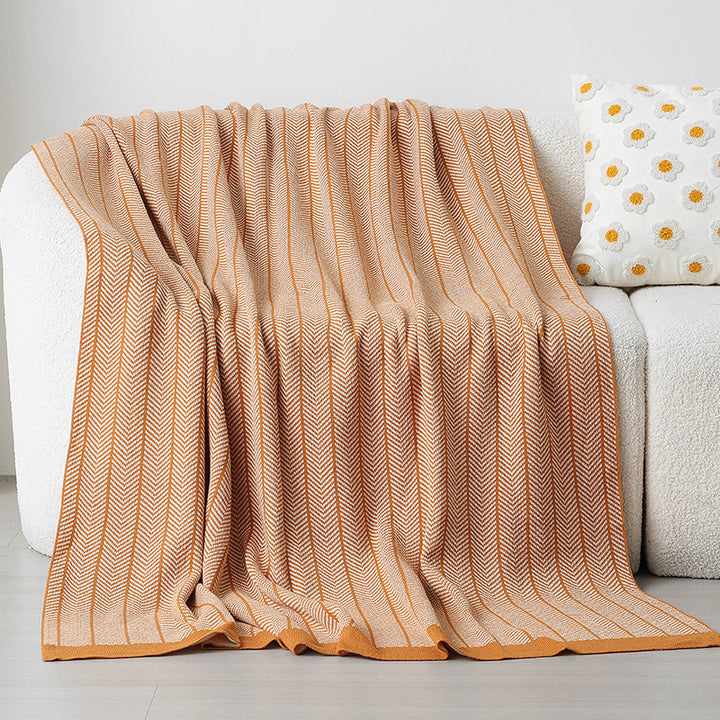 Ladies cuddle blanket with zigzag pattern Bowlift