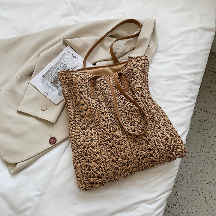 Hand-knotted tote bag made from natural materials Bowlift