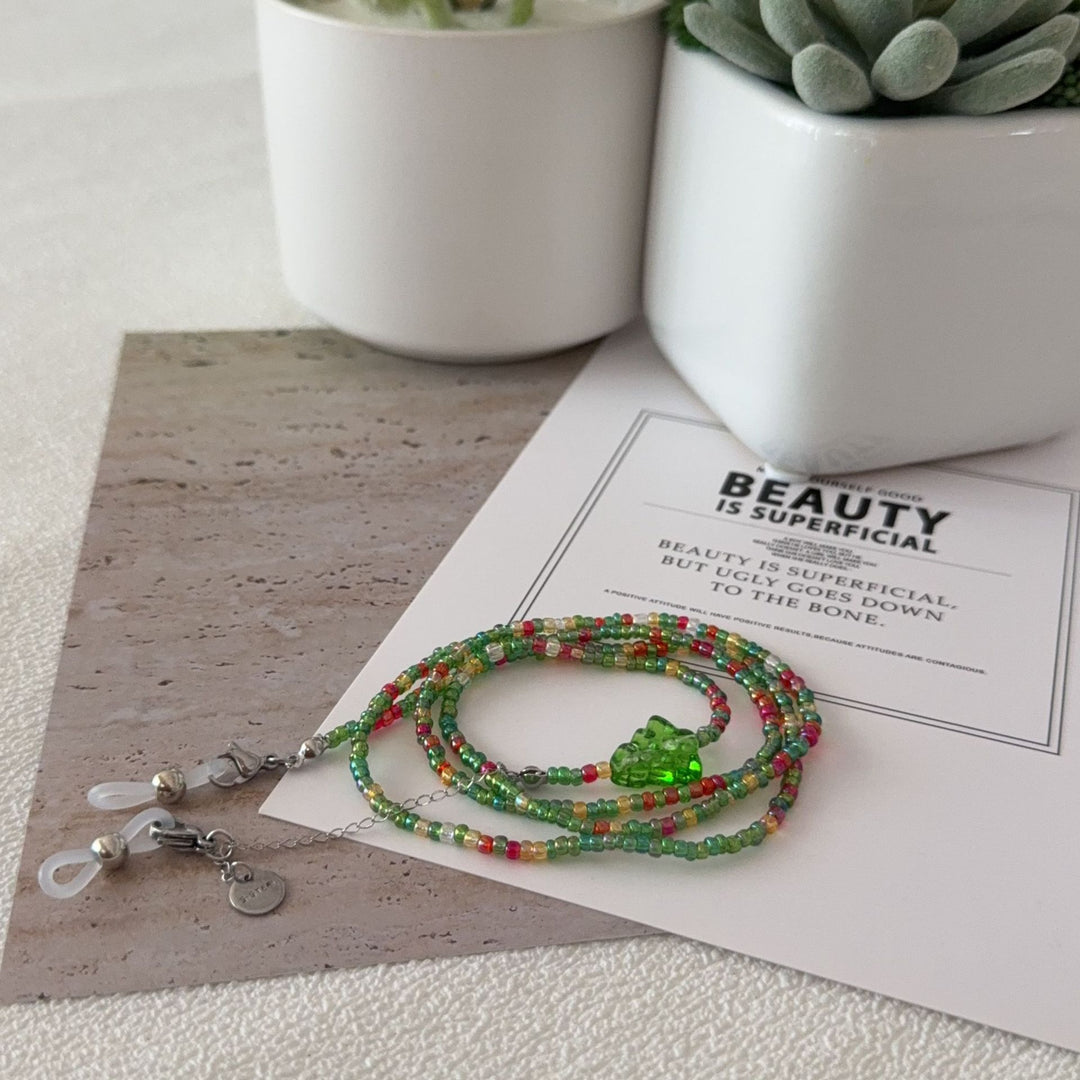 Beaded Eyewear Chain Bowlift