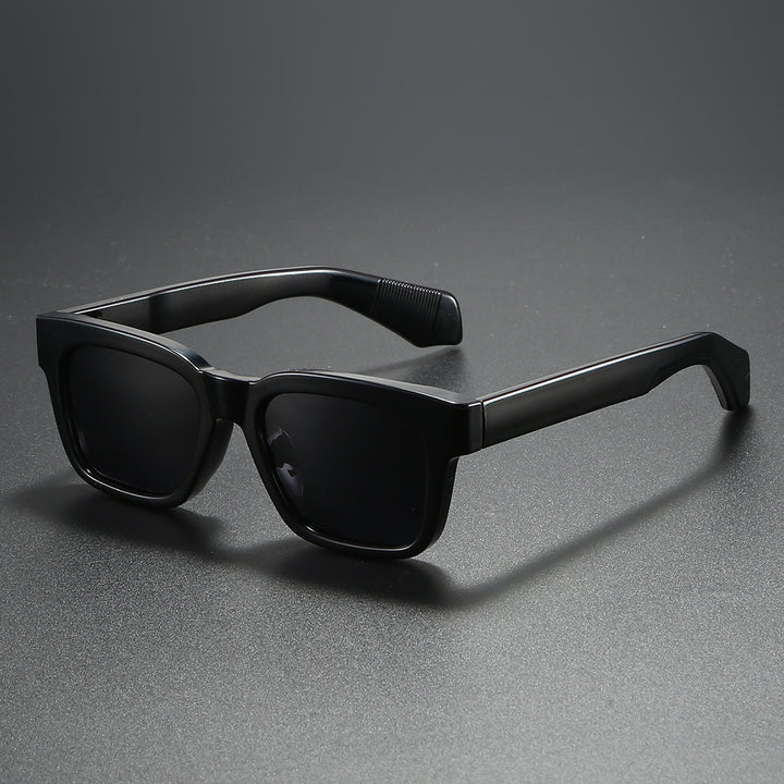 Women's square sunglasses with distinctive tortoiseshell pattern Bowlift