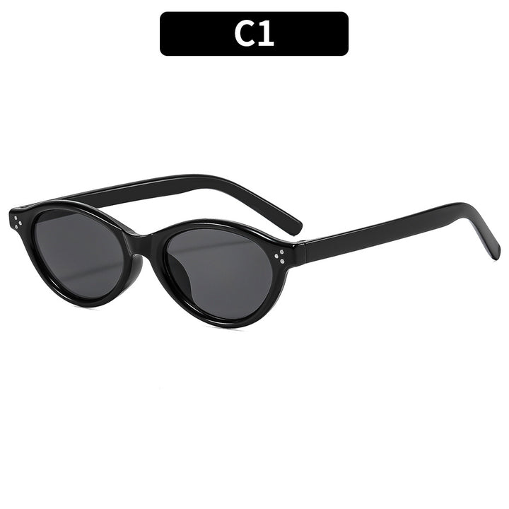Chic Vintage Cat-Eye Sunglasses