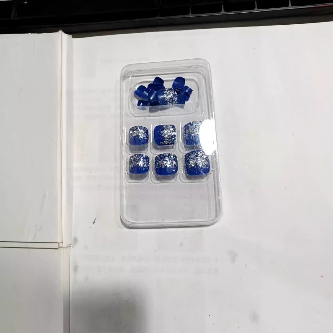 Glitter Accent Press-On Nail Set Bowlift