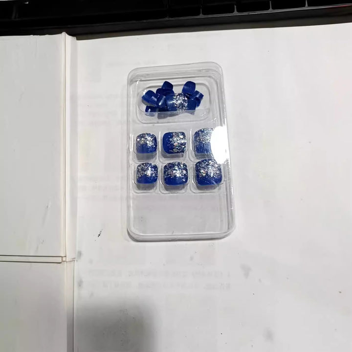 Glitter Accent Press-On Nail Set Bowlift