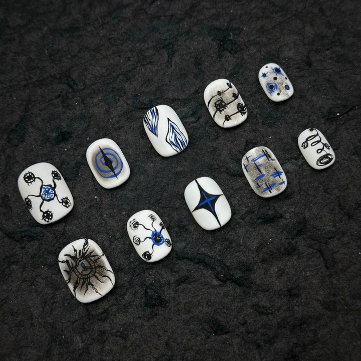 Artistic Cat-Themed Press-On Nail Art Set Bowlift