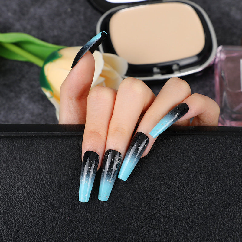 Elegant artificial nails with gold accents Bowlift