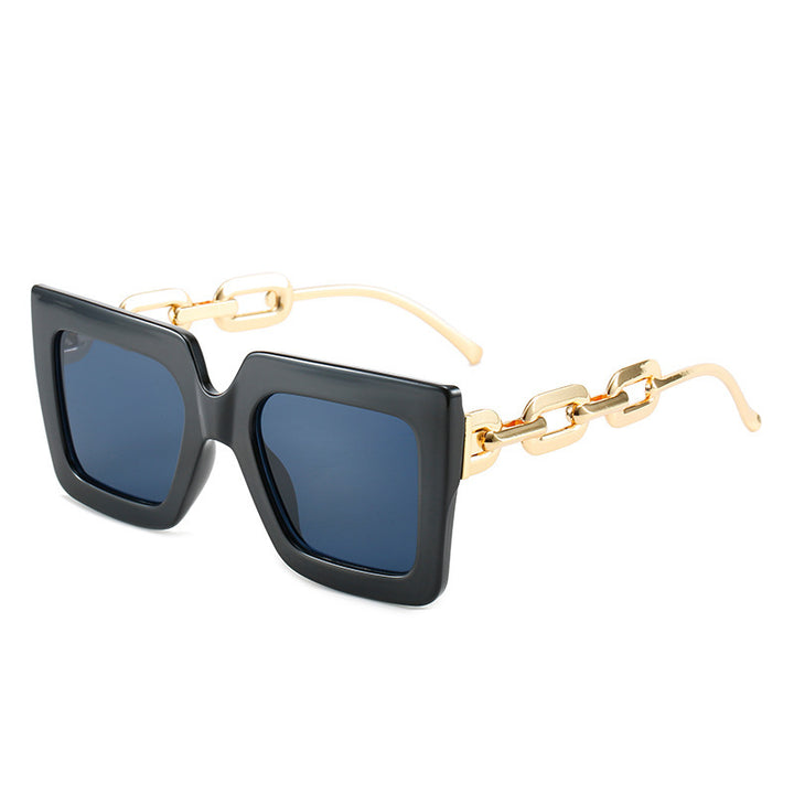 Women Cat-Eye Sunglasses with Luxurious Design and Chain Frame Bowlift