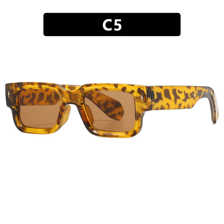 Women's fashionable square sunglasses with striking design Bowlift