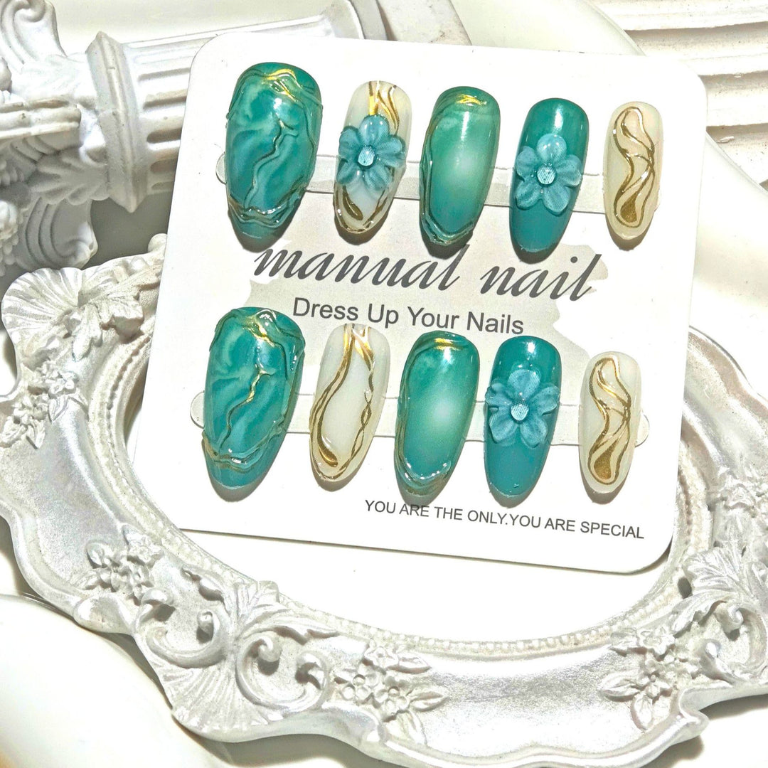 Decorative Floral Press-On Nail Art Set Bowlift