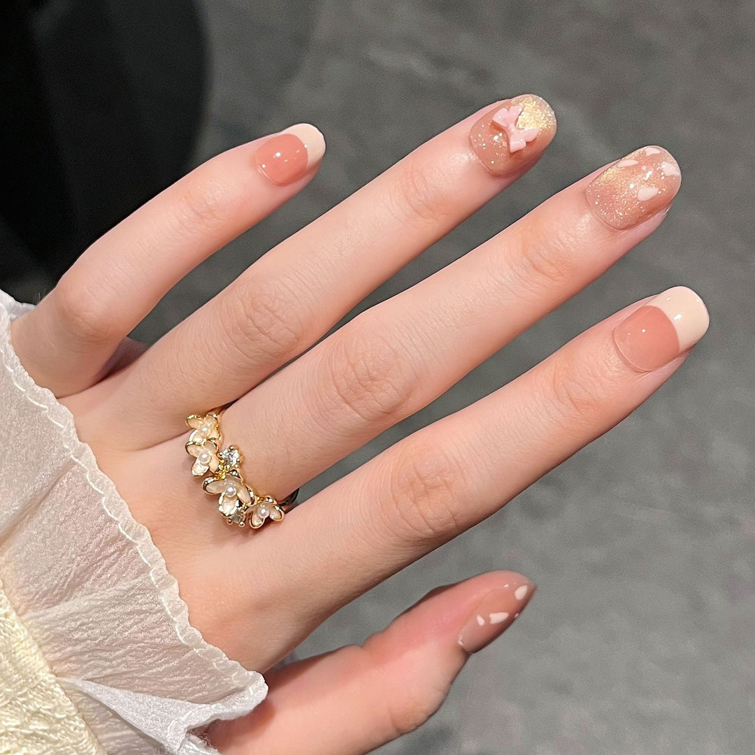 Artistic Nail Design with Cute Bows Bowlift