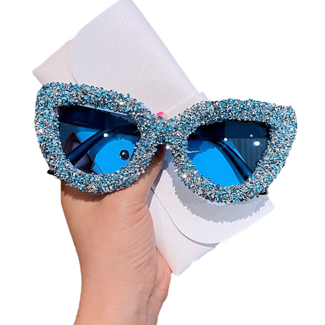 Ladies Designer Sunglasses with Rhinestone Details Bowlift
