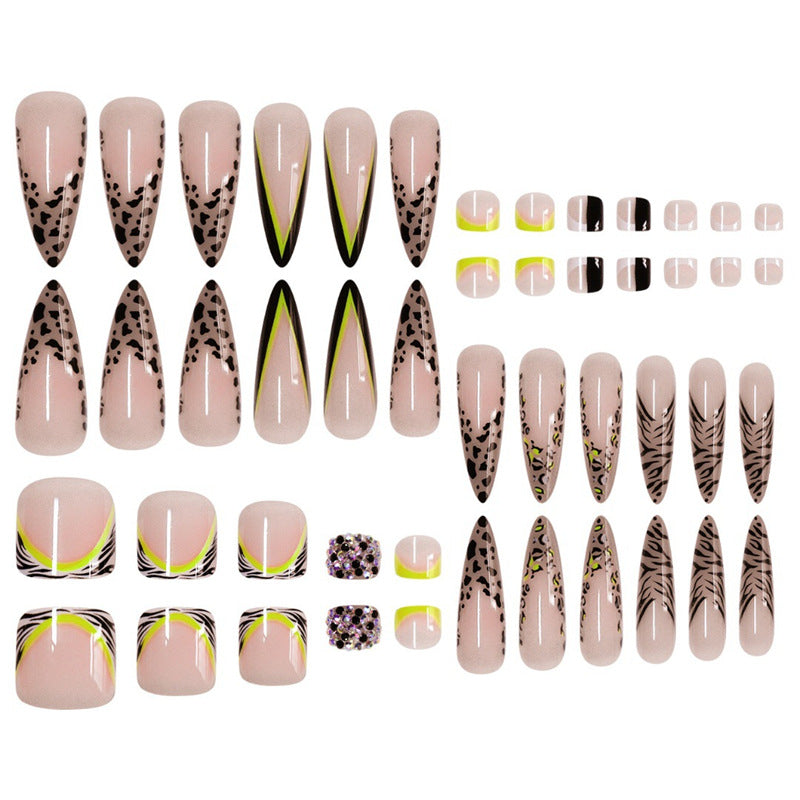 Trendy Stiletto Nail Art Bowlift