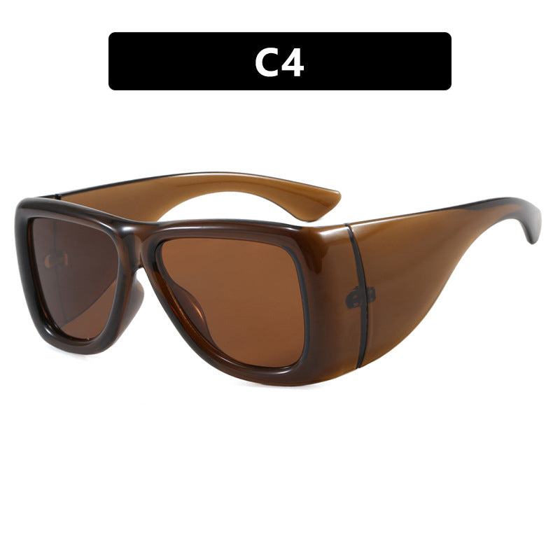 Ladies trendy oversized sunglasses with striking tortoiseshell design Bowlift