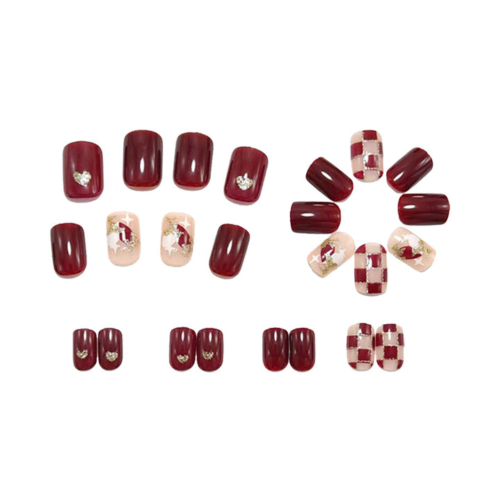 Artificial nails with luxurious designs and glitter coatings Bowlift
