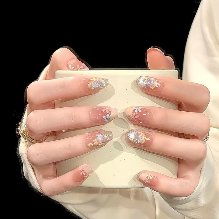 Floral-Themed Press-On Nail Design Bowlift