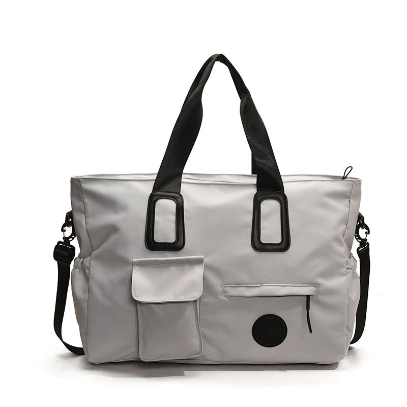 Multifunctional leisure bag with sturdy carrying handles and many compartments Bowlift