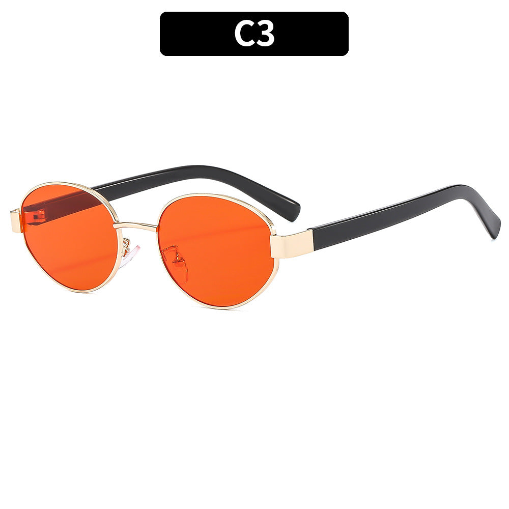 Chic Oval Frame Sunglasses