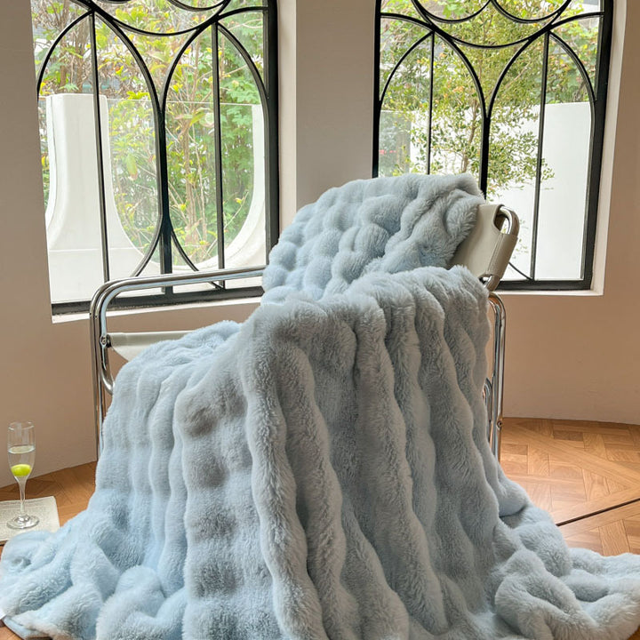 Ladies Snuggle Blanket Bowlift