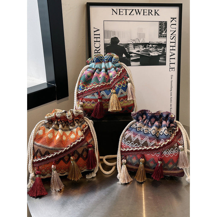 WoBohemian Embroidered Bucket Bag Bowlift