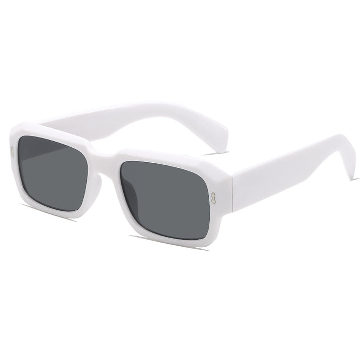 Contemporary Transparent Sunglasses Bowlift