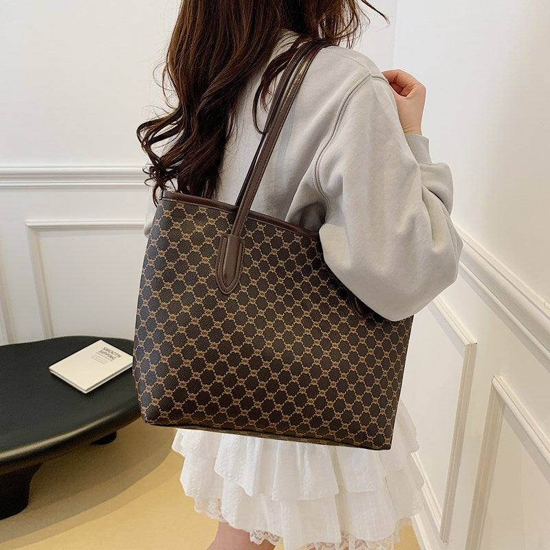 Elegant Geometric Pattern Tote Bag Bowlift