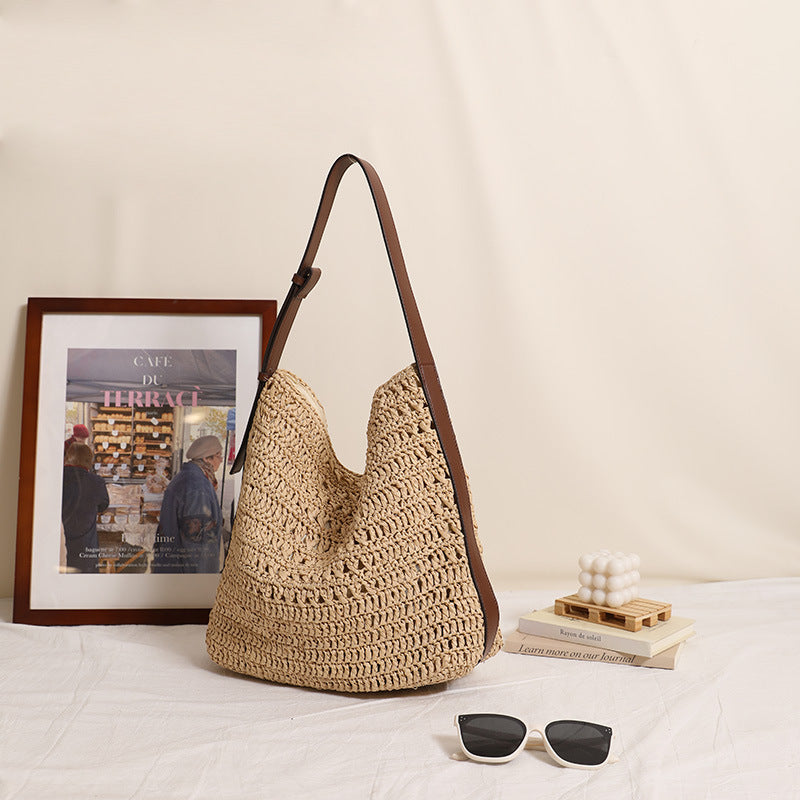 Handmade Shoulder Bag in Modern Natural Design Bowlift