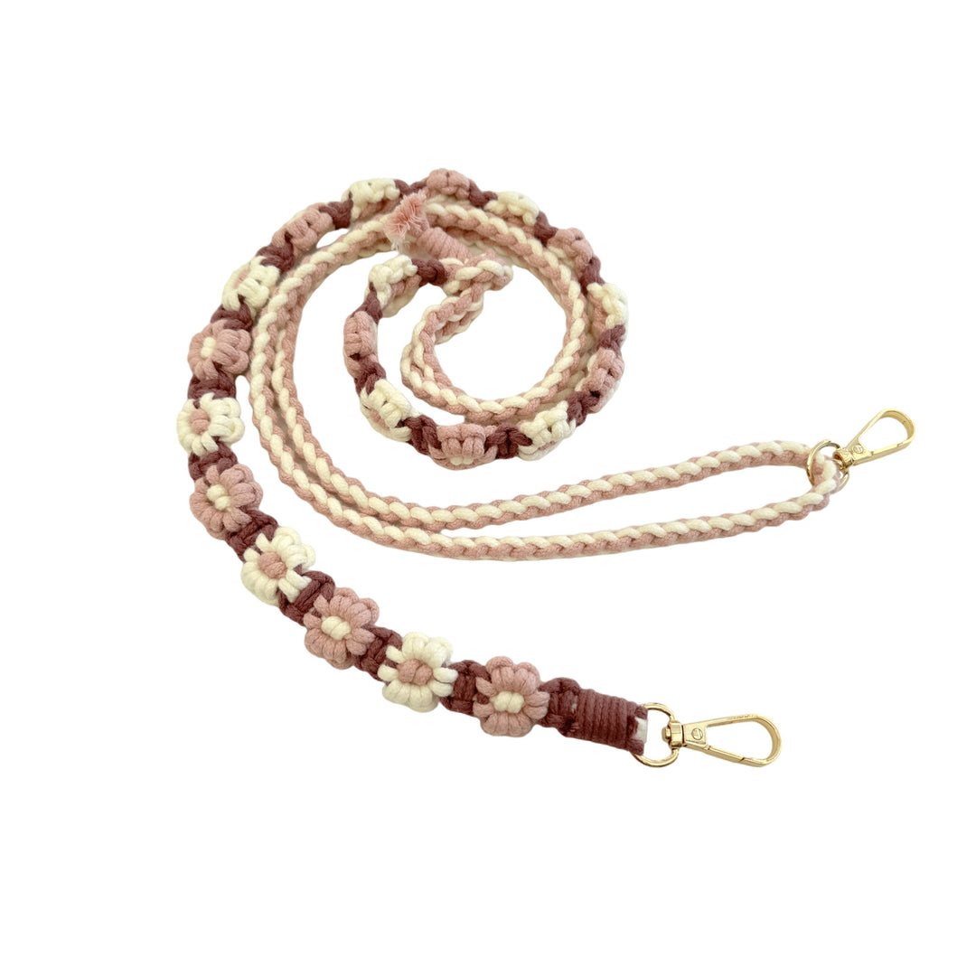 Macrame Pet Leash with Floral Detailing Bowlift