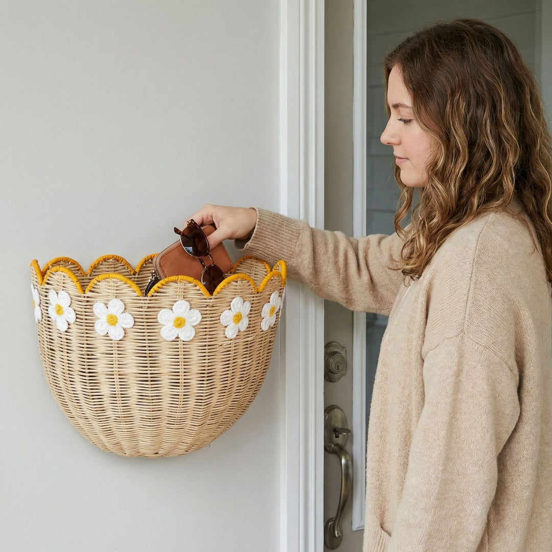 Wall basket with floral pattern Bowlift
