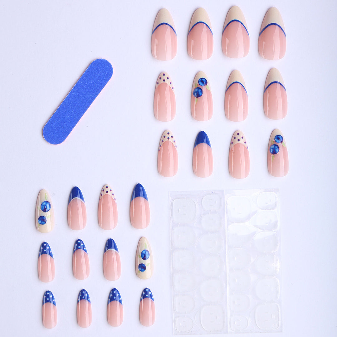 Artificial Nails with Artistic Accents Bowlift
