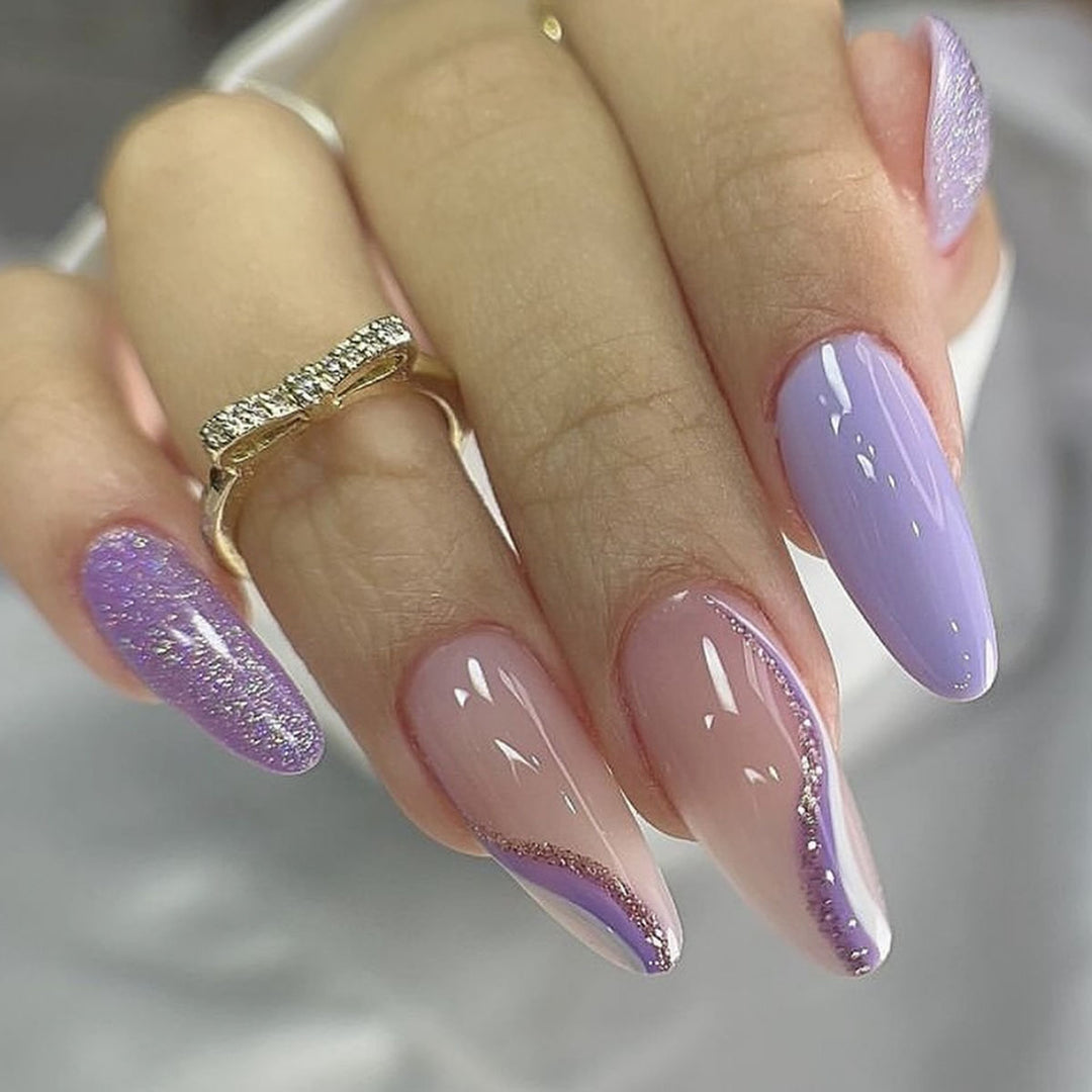 Elegant Stiletto Press-On Nail Art with Rhinestone Accents Bowlift